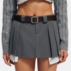 Solado Pleated Raw Hem Low Waist Mini Skirt with belt